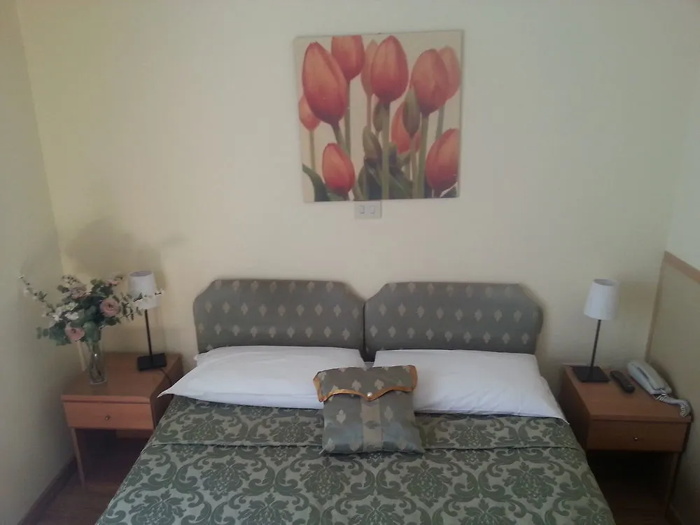 Hotel Margaret Rome 2*,  Italy